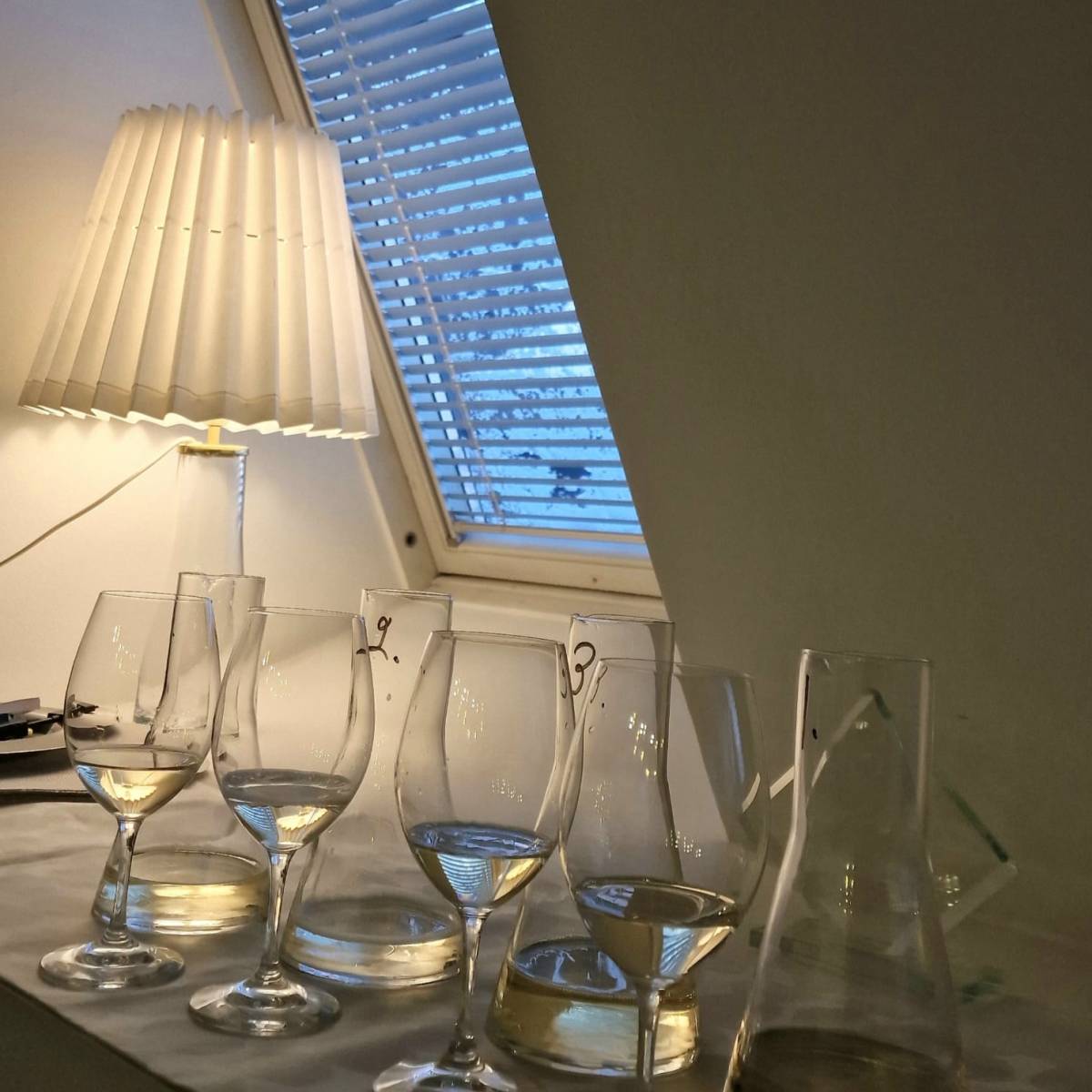 Kauden Herkullisimmat Viiniuutuudet – Parhaat viinisuositukset joulun ja uuden vuoden&nbsp;juhliin!